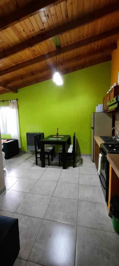 Lo De Kami Apartment อูซัวยา ภายนอก รูปภาพ