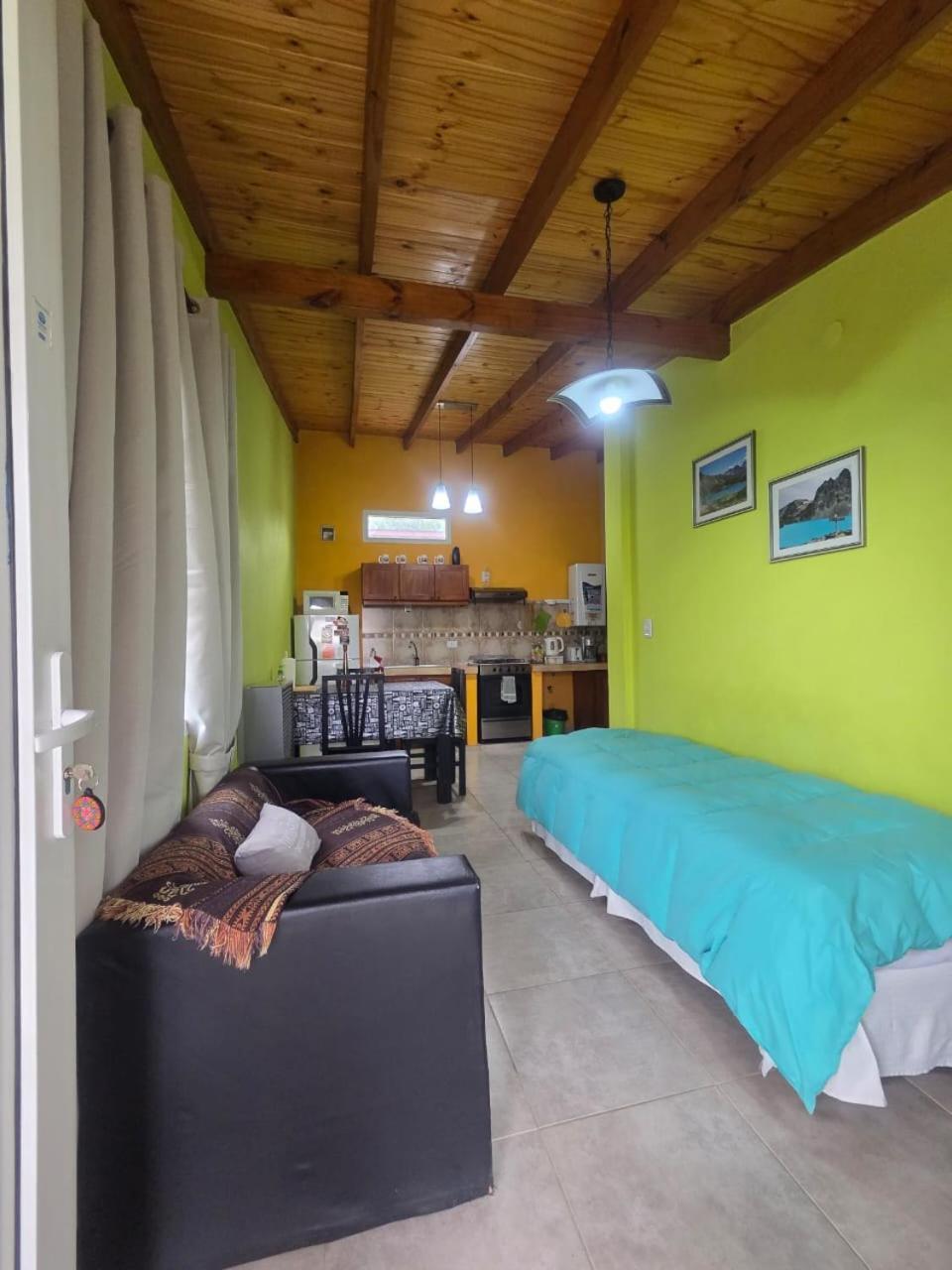 Lo De Kami Apartment อูซัวยา ภายนอก รูปภาพ